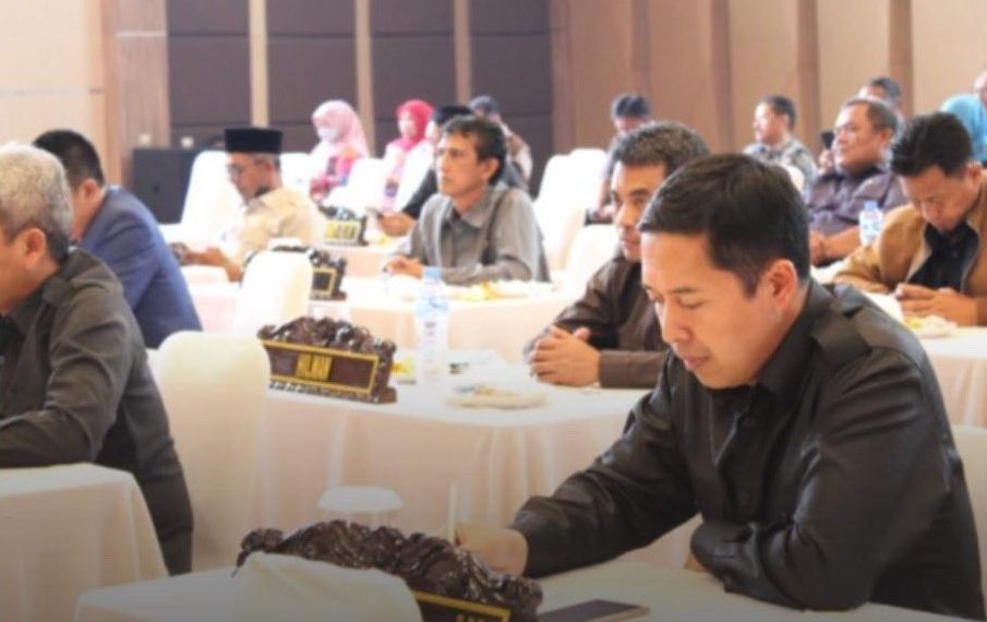 penyampaian Nota Pengantar Perubahan APBD BANDUNG BARAT 2022 dibahas di Rapat Paripurna