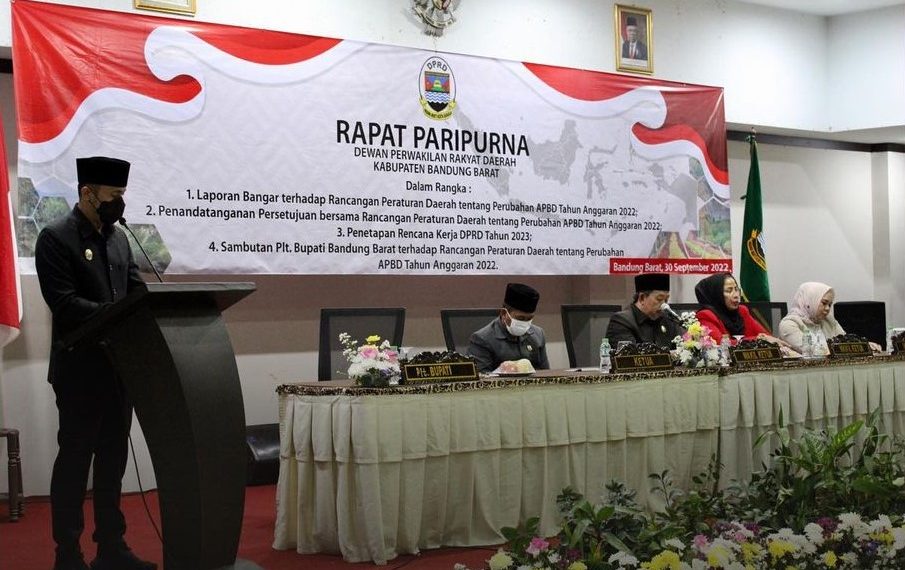 Agenda Rapat Paripurna DPRD KBB Persetujuan bersama tentang Perubahan APBD 2022